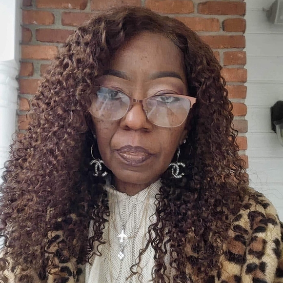 LADYDAR IS LIVE 👑 - Picture 4 of 17